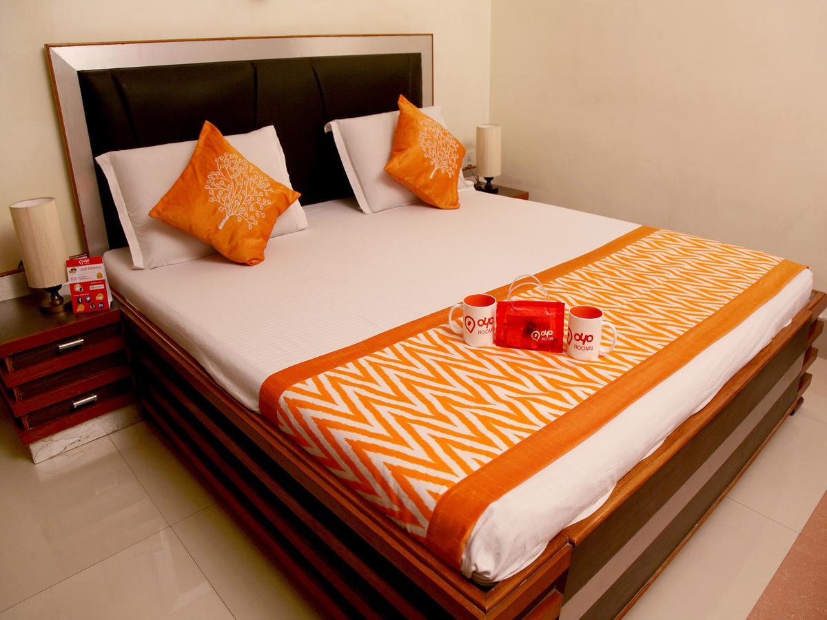 Oyo 2054 New Hotel Broadway Waranasi Zewnętrze zdjęcie