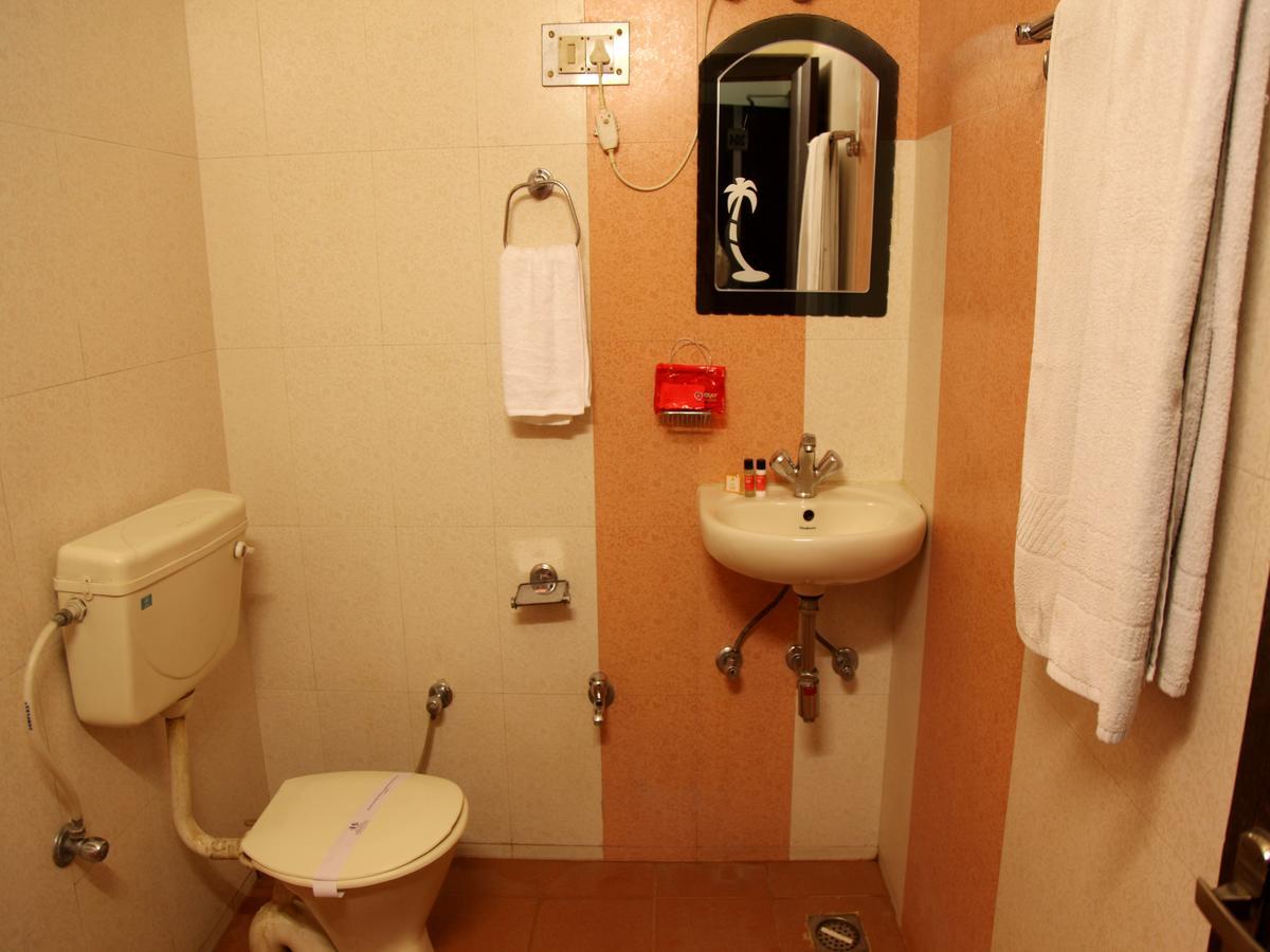 Oyo 2054 New Hotel Broadway Waranasi Zewnętrze zdjęcie